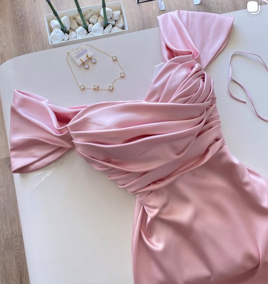 Blush Whispers 🌷